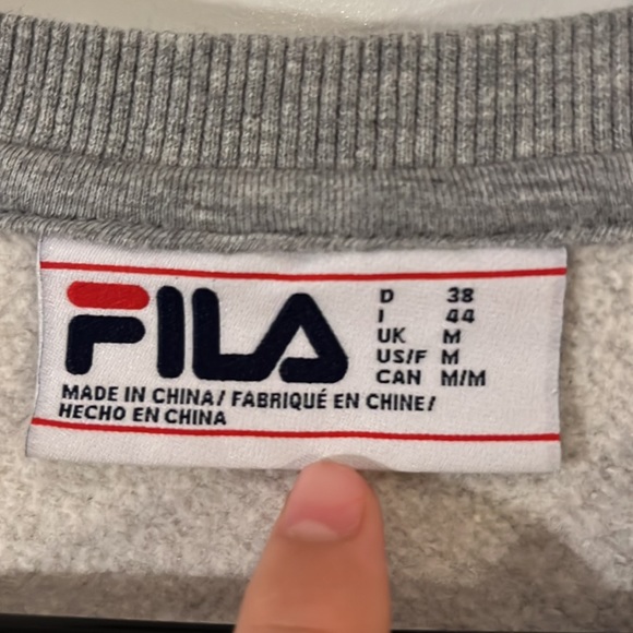 fila gray crewneck - Picture 4 of 4